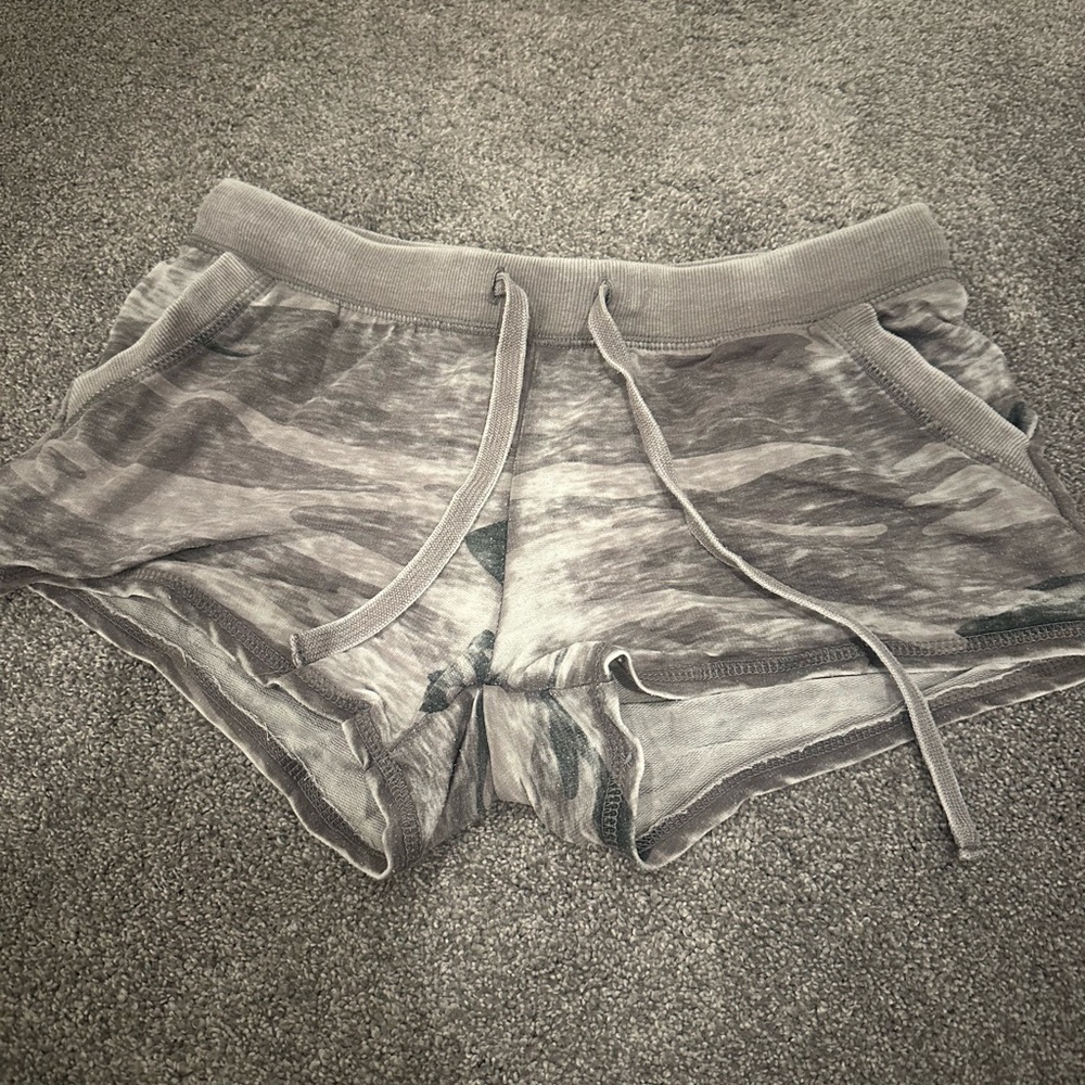 Z Supply Women's Shorts in Gray